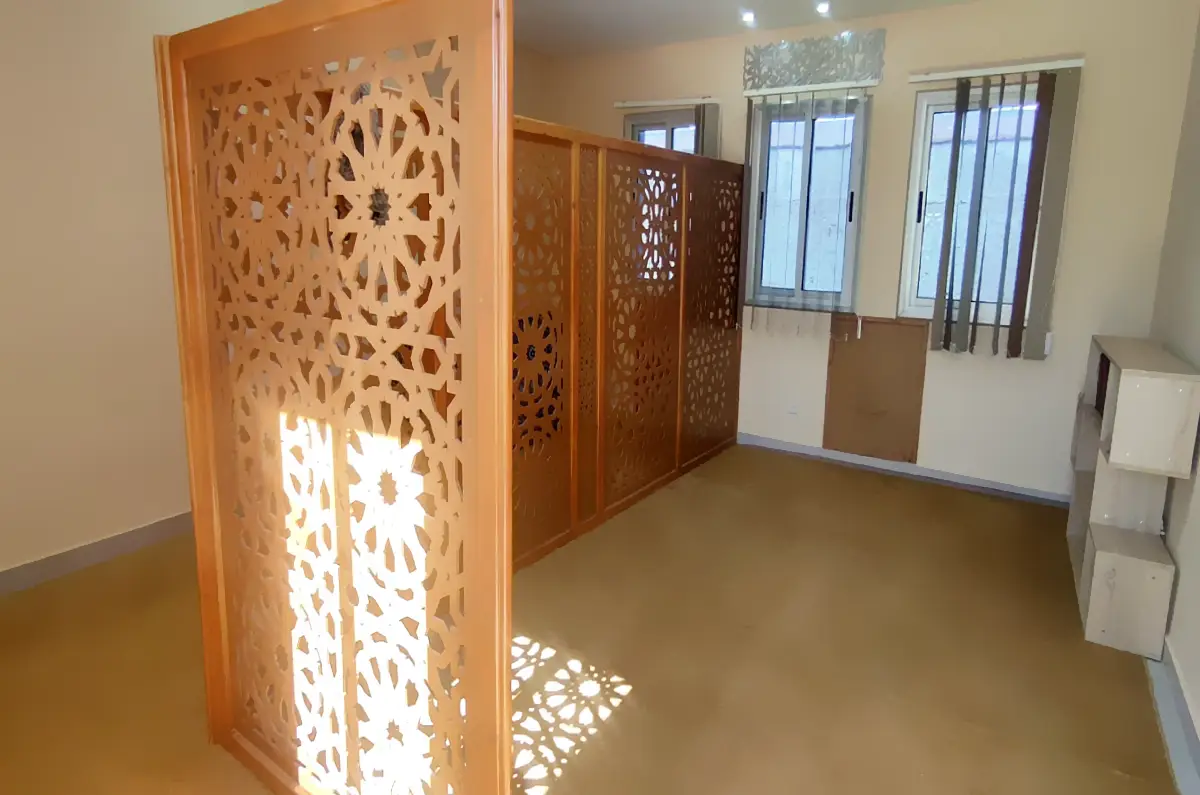 قاعة الصلاة بالمركز